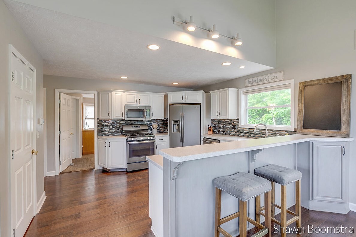 4016 Ronalds Rd, Dorr MI 49323-9071 exterior