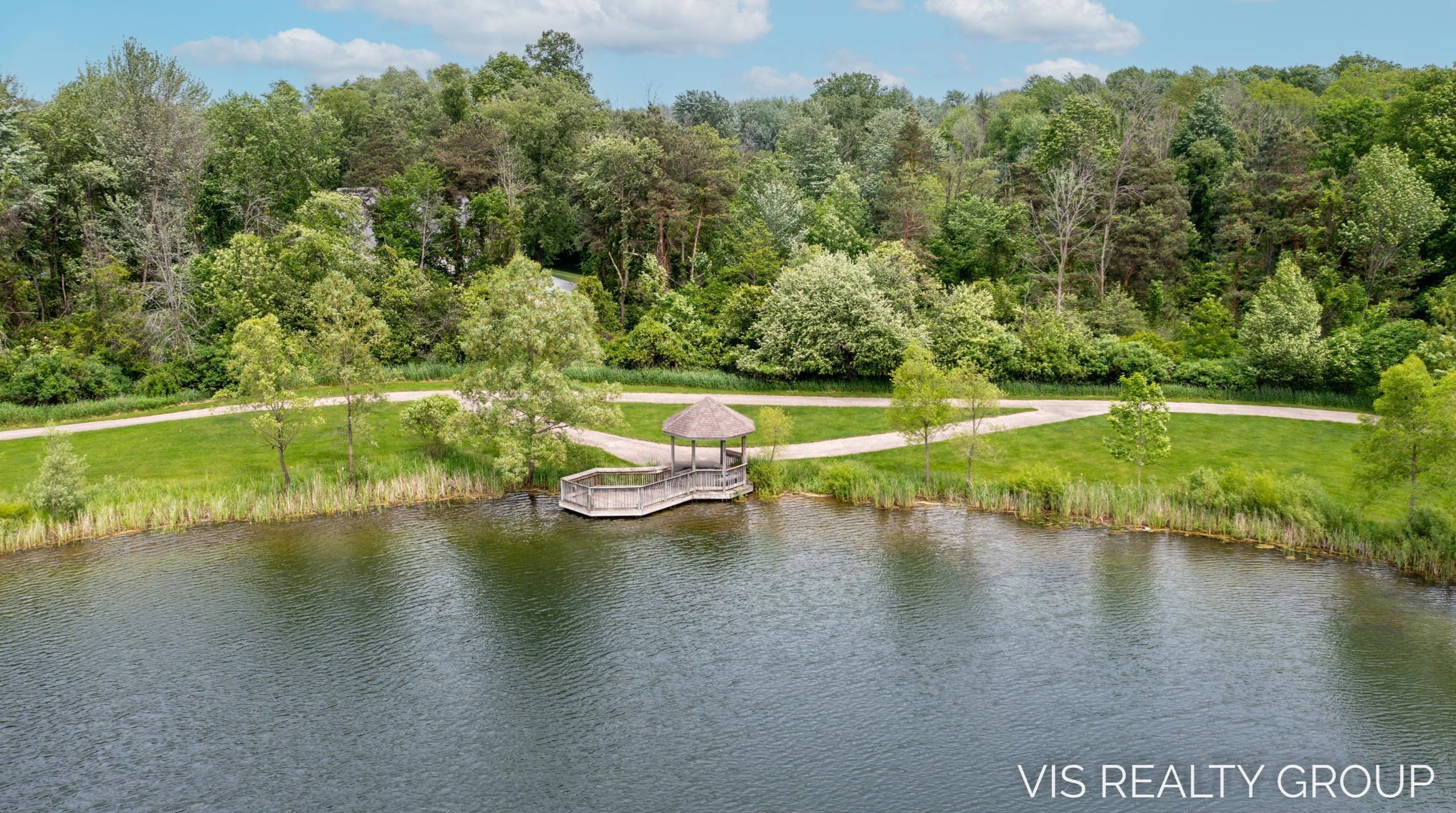 10249 Jane Dr, Allendale MI 49401-8082 exterior