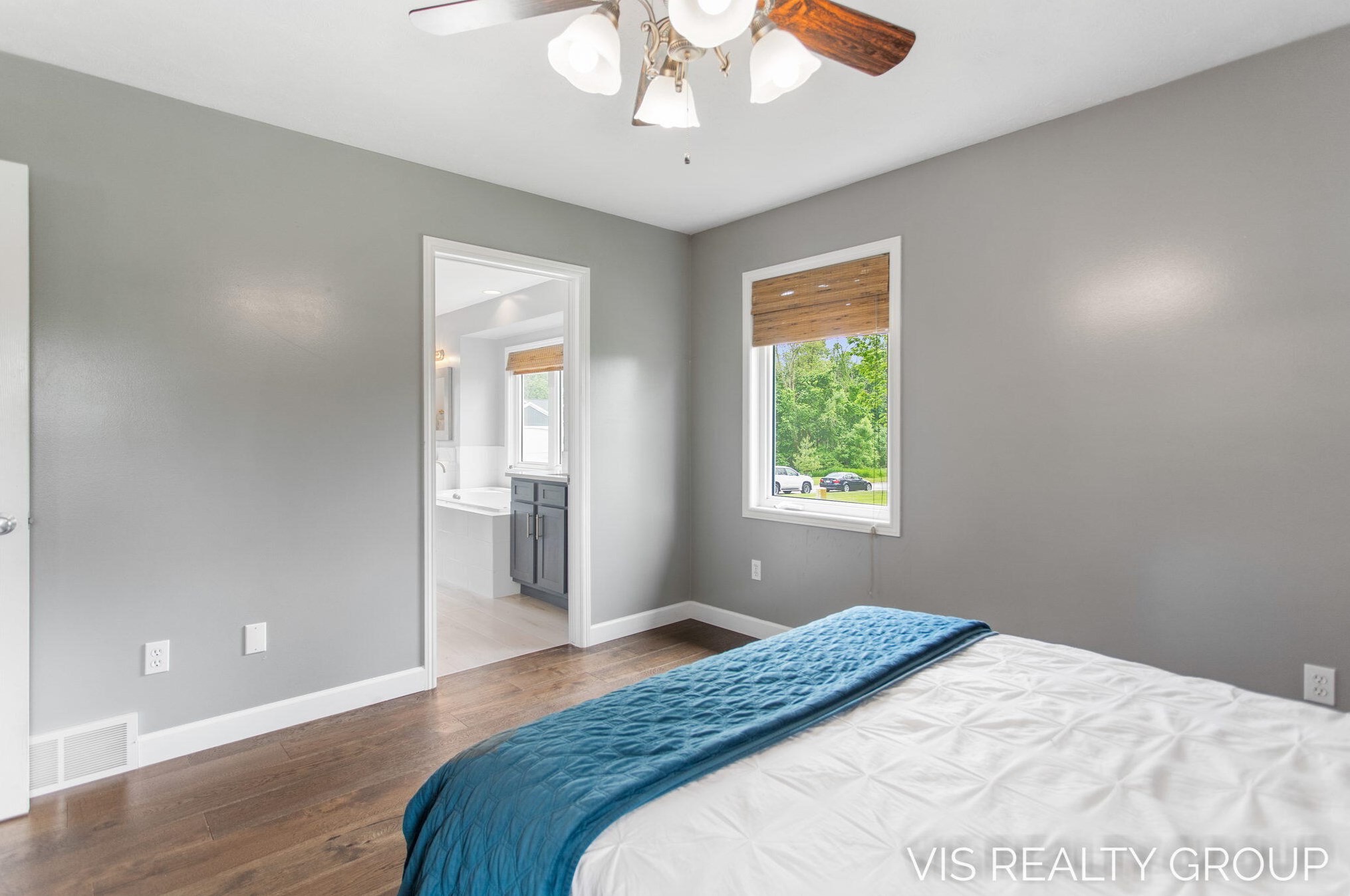 10249 Jane Dr, Allendale MI 49401-8082 exterior