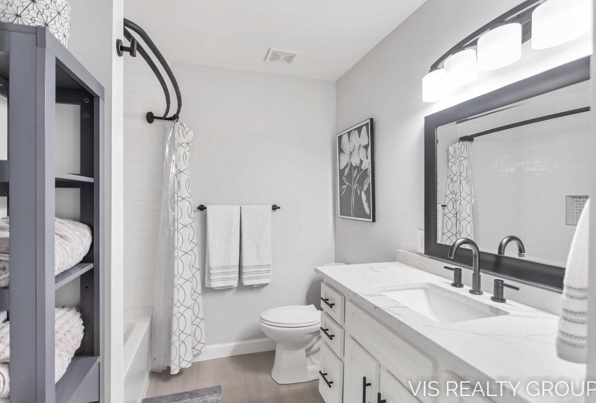 10249 Jane Dr, Allendale MI 49401-8082 exterior