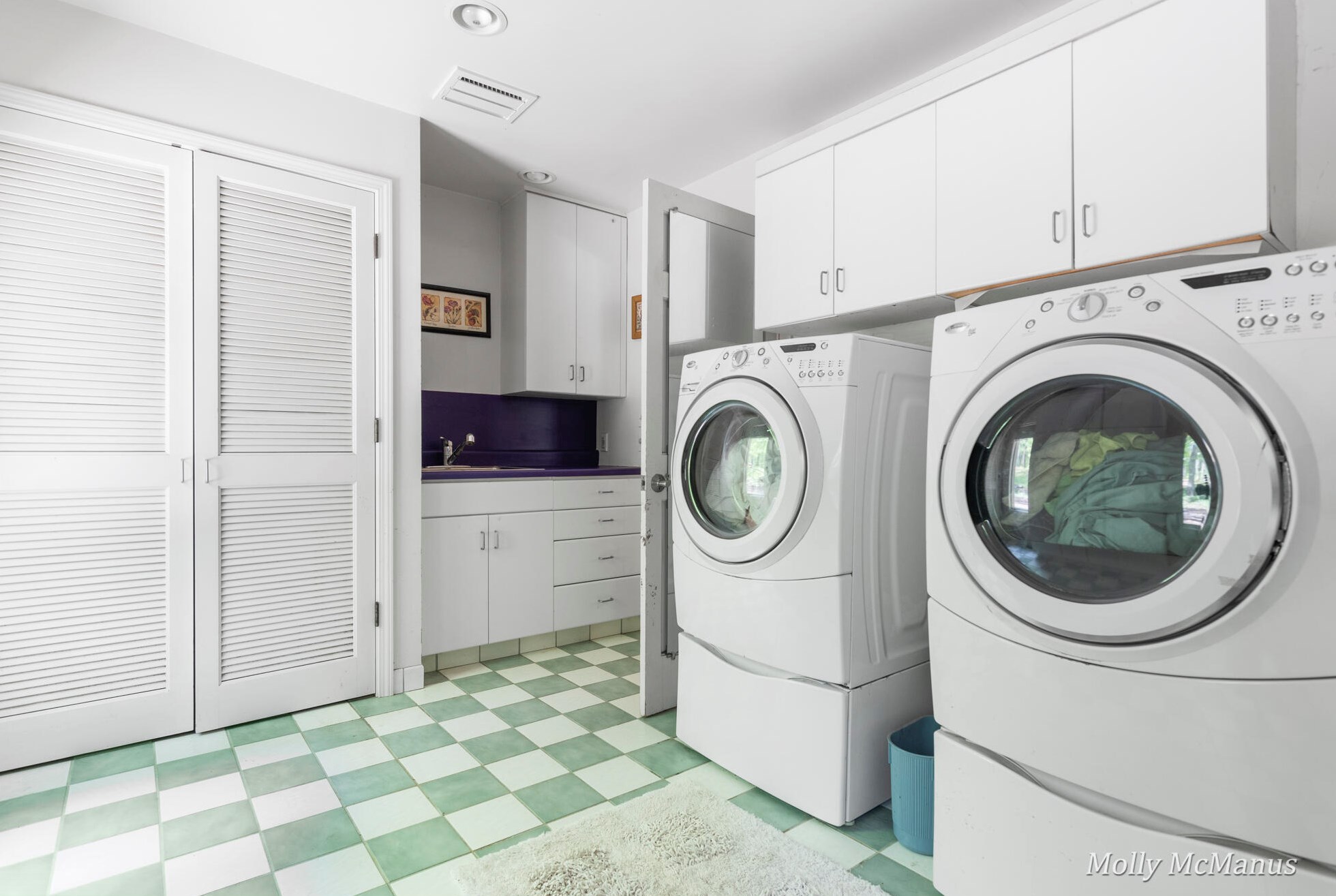 7563 Leonard St, Ada MI 49301-9527 exterior