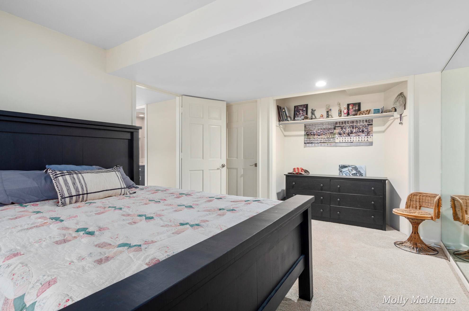 7563 Leonard St, Ada MI 49301-9527 exterior