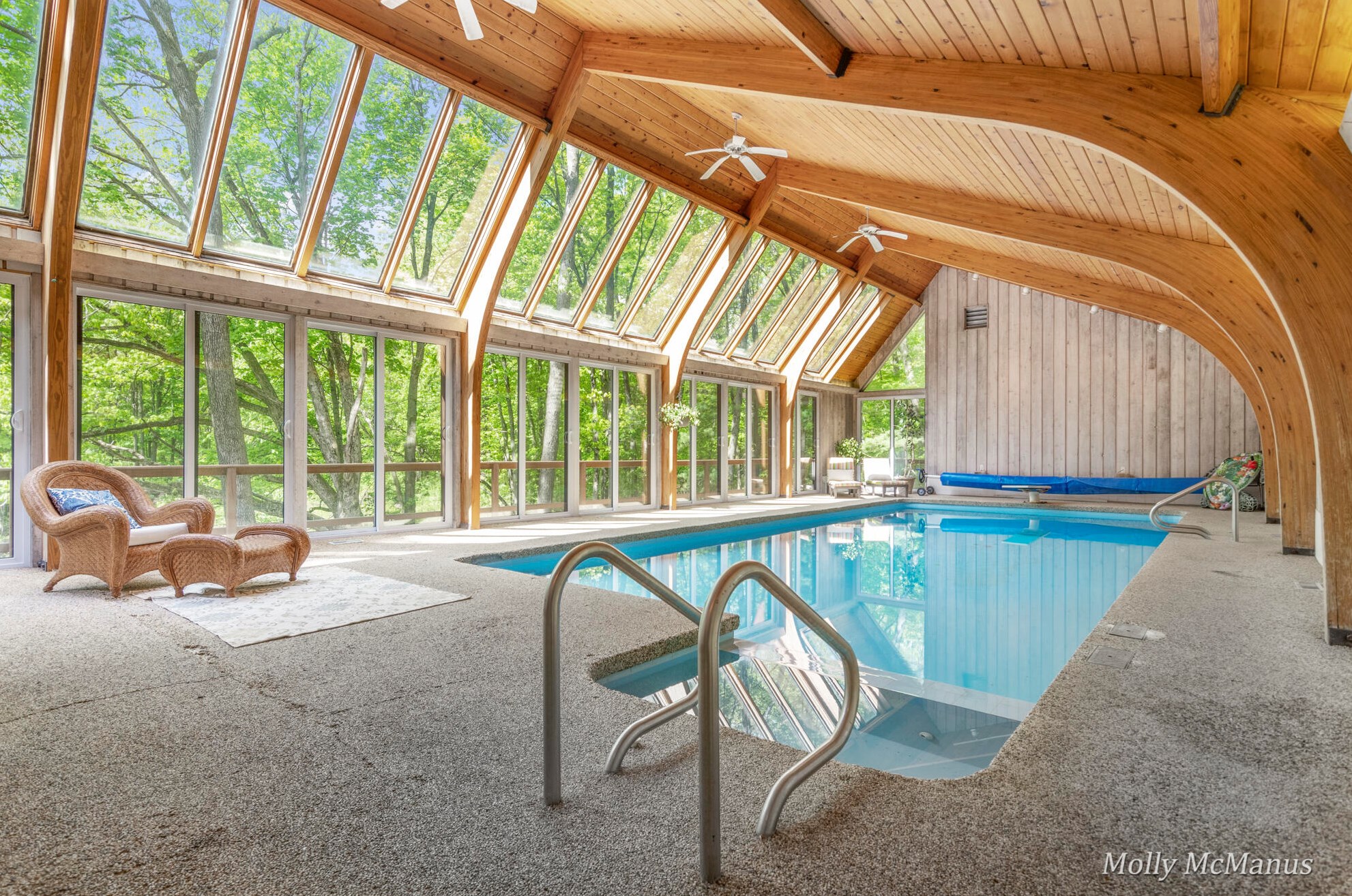 7563 Leonard St, Ada MI 49301-9527 exterior