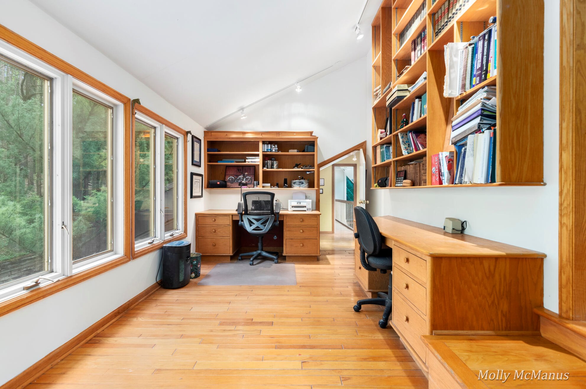 7563 Leonard St, Ada MI 49301-9527 exterior