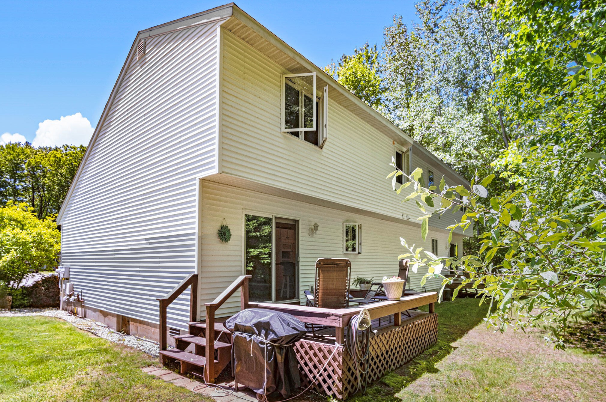 15141 Wintergreen Ct, Spring Lake MI 49456 exterior