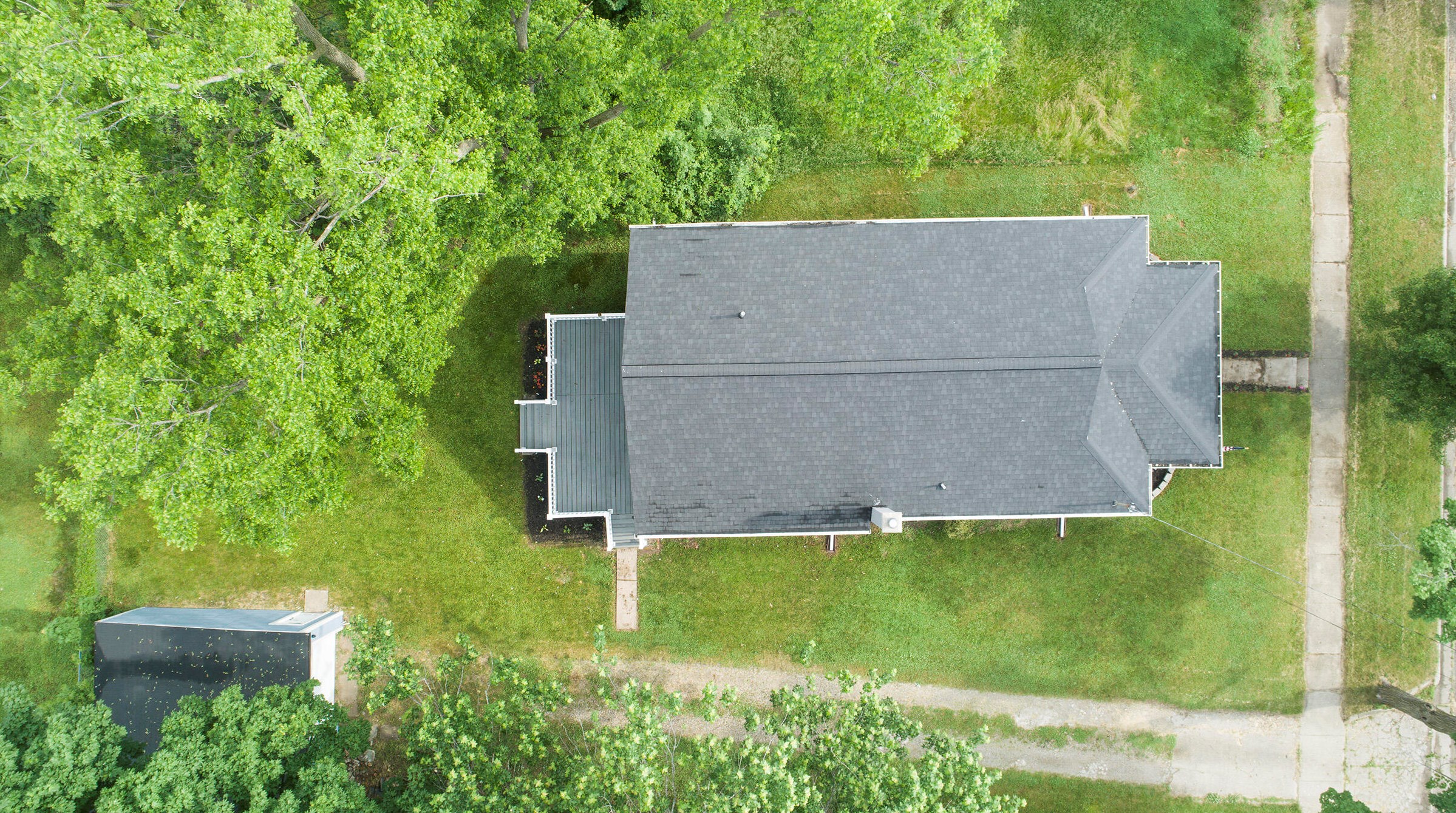 1017 Backus St, Jackson MI  49202-2105 exterior