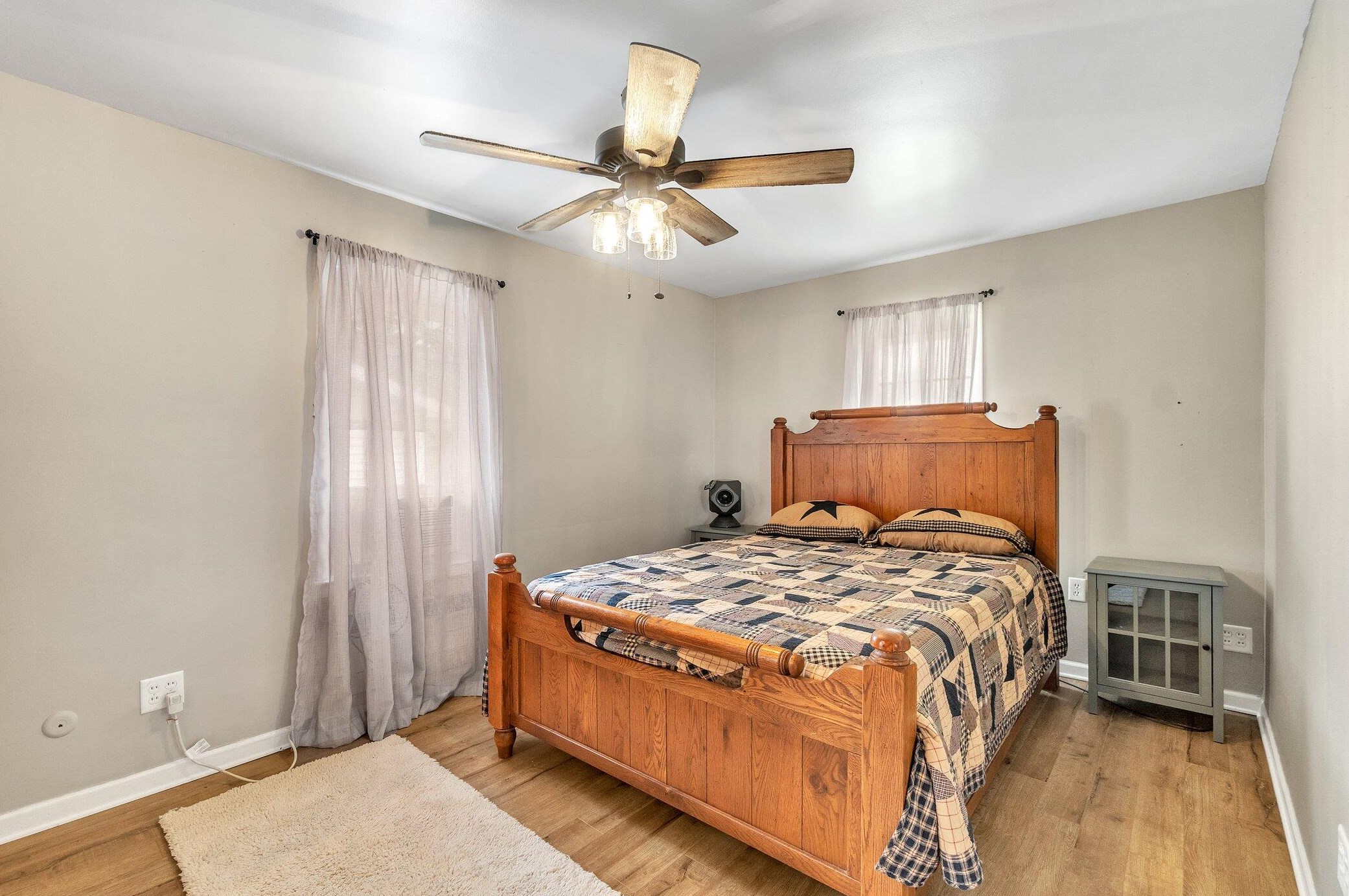 313 Ackerson Lk Dr, Jackson MI 49201-8756 exterior