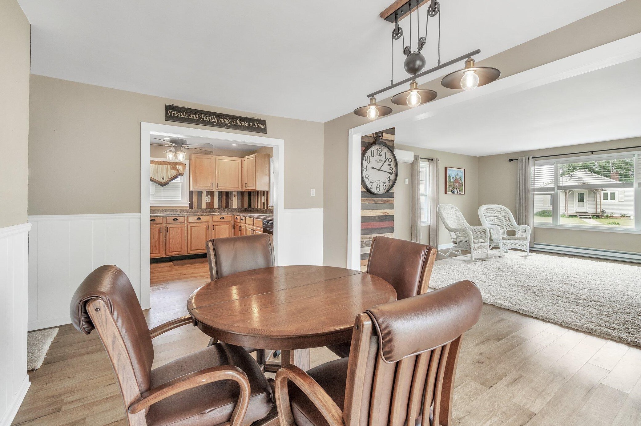 313 Ackerson Lk Dr, Jackson MI 49201-8756 exterior