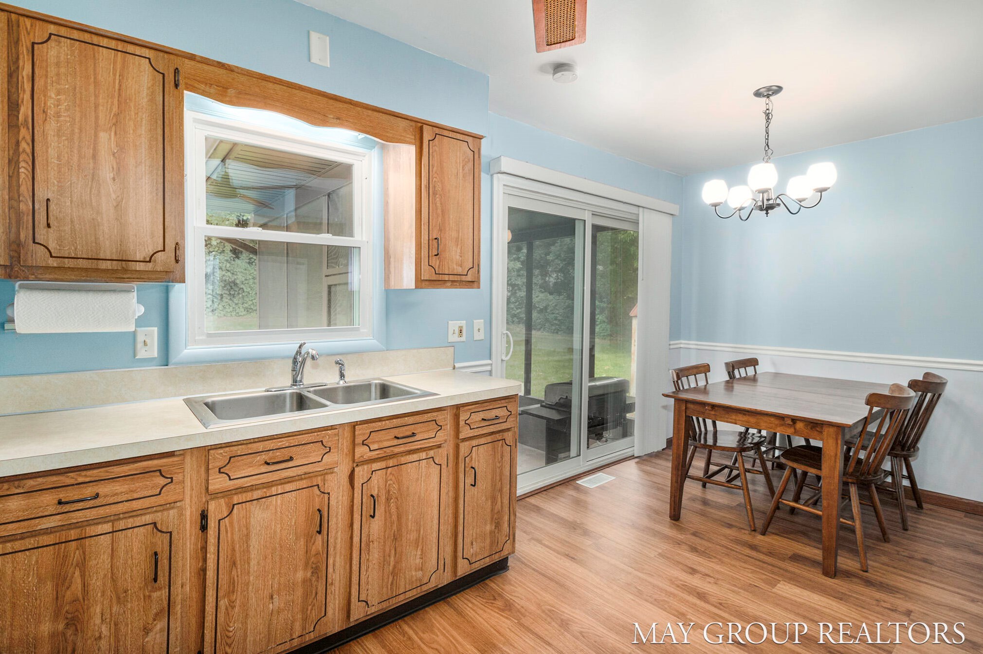 3345 Ipswich Dr, Grand Rapids MI 49544-1649 exterior