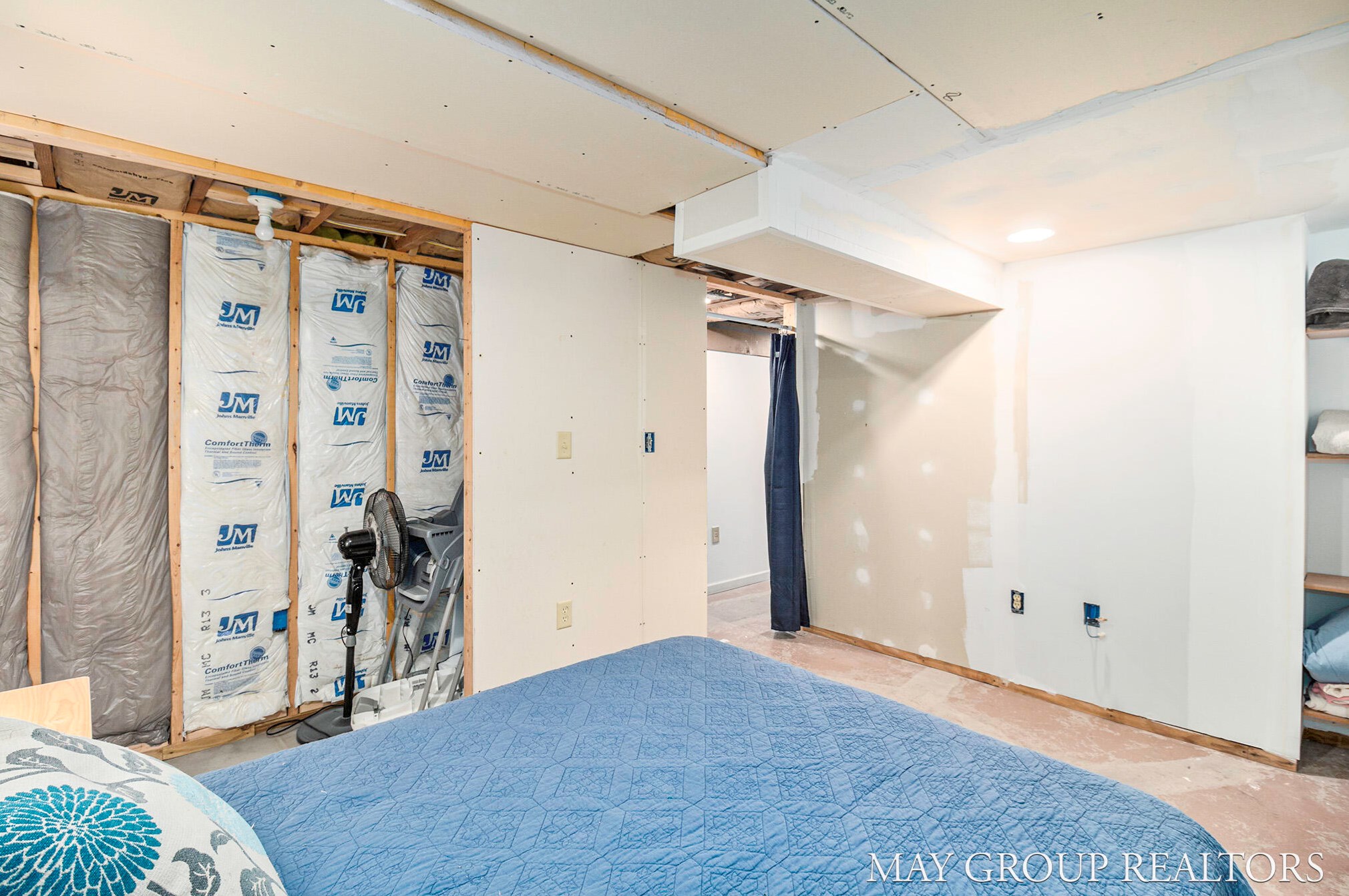 3345 Ipswich Dr, Grand Rapids MI 49544-1649 exterior