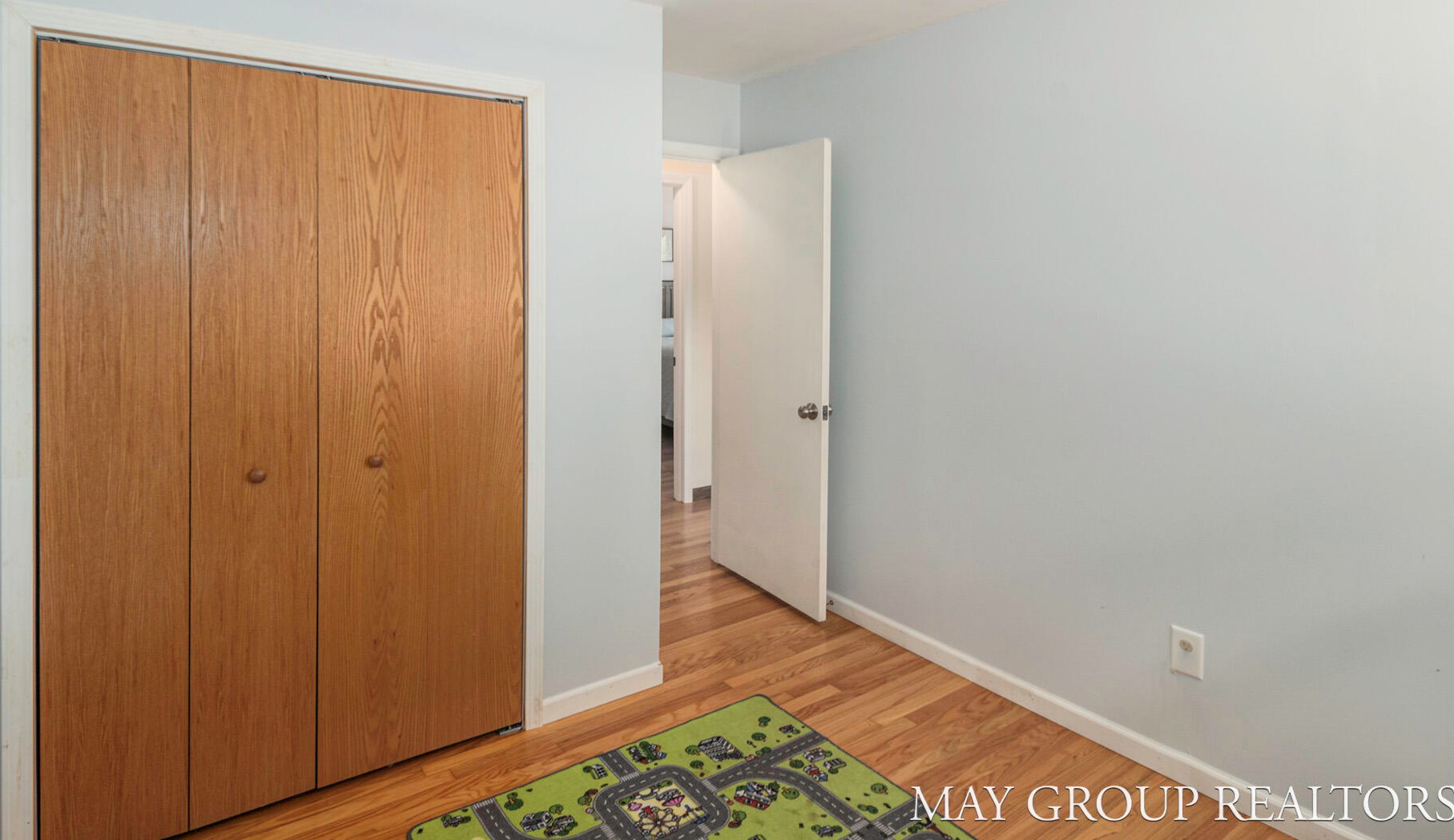 3345 Ipswich Dr, Grand Rapids MI 49544-1649 exterior