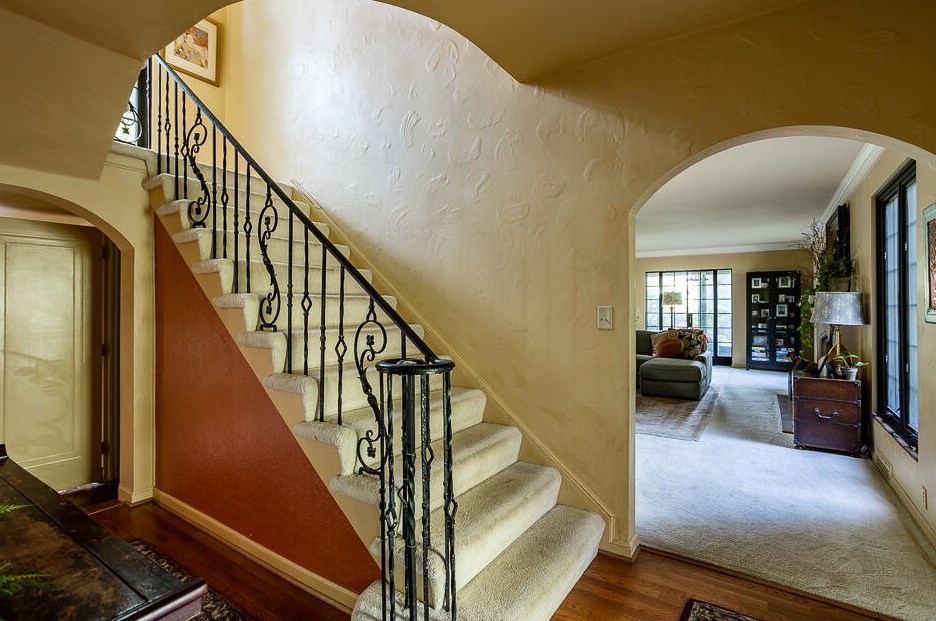 1815 Glen Dr, Jackson MI  49203-3820 exterior