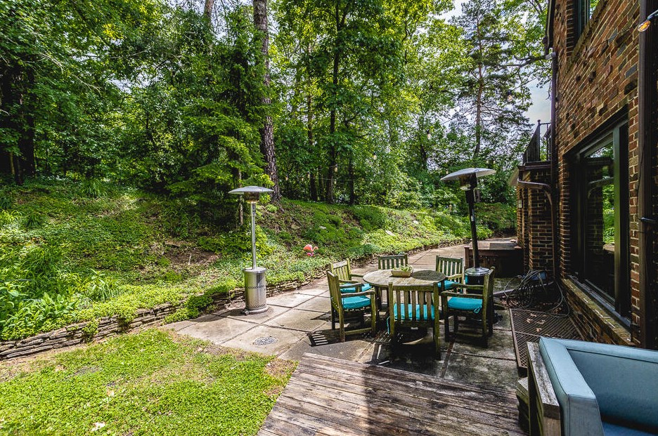 1815 Glen Dr, Jackson MI  49203-3820 exterior