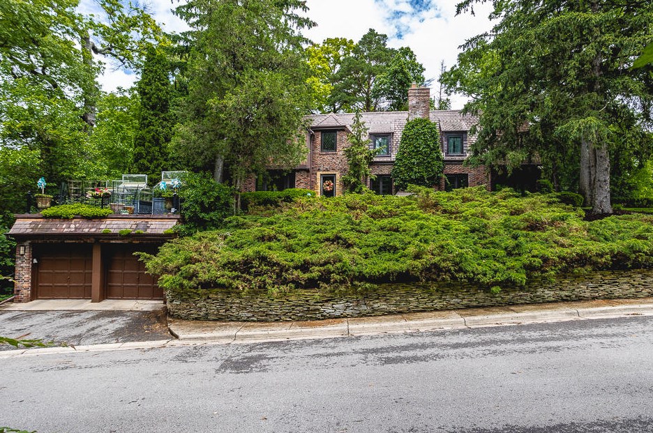 1815 Glen Dr, Jackson MI  49203-3820 exterior