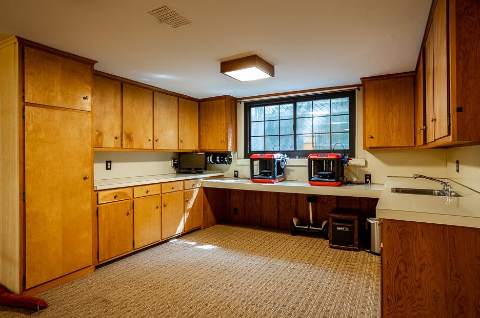 1815 Glen Dr, Jackson MI  49203-3820 exterior