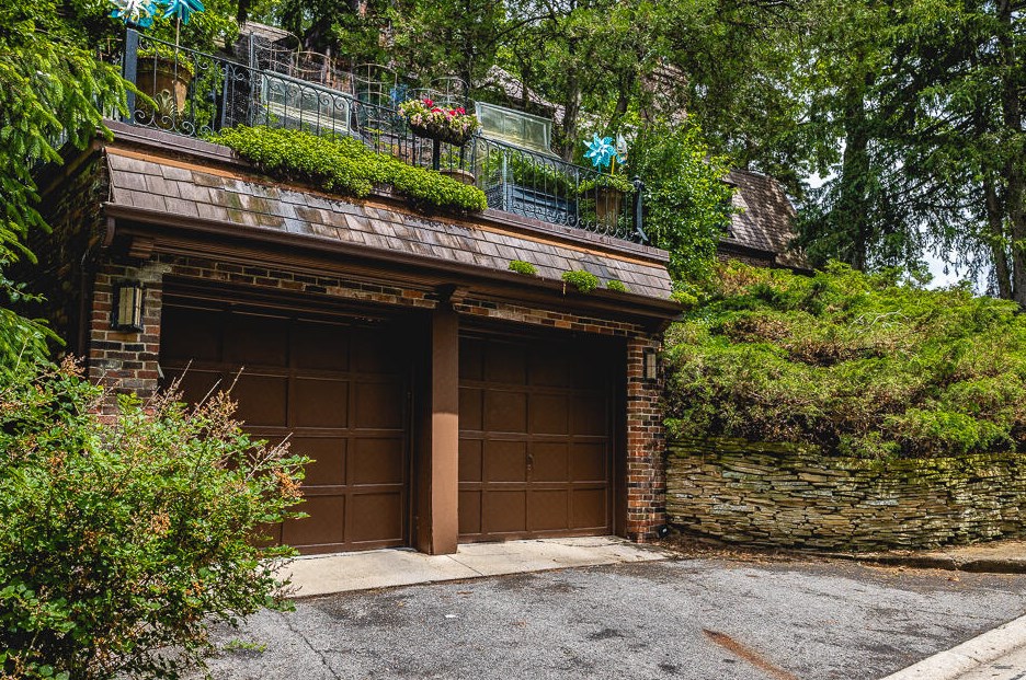 1815 Glen Dr, Jackson MI  49203-3820 exterior