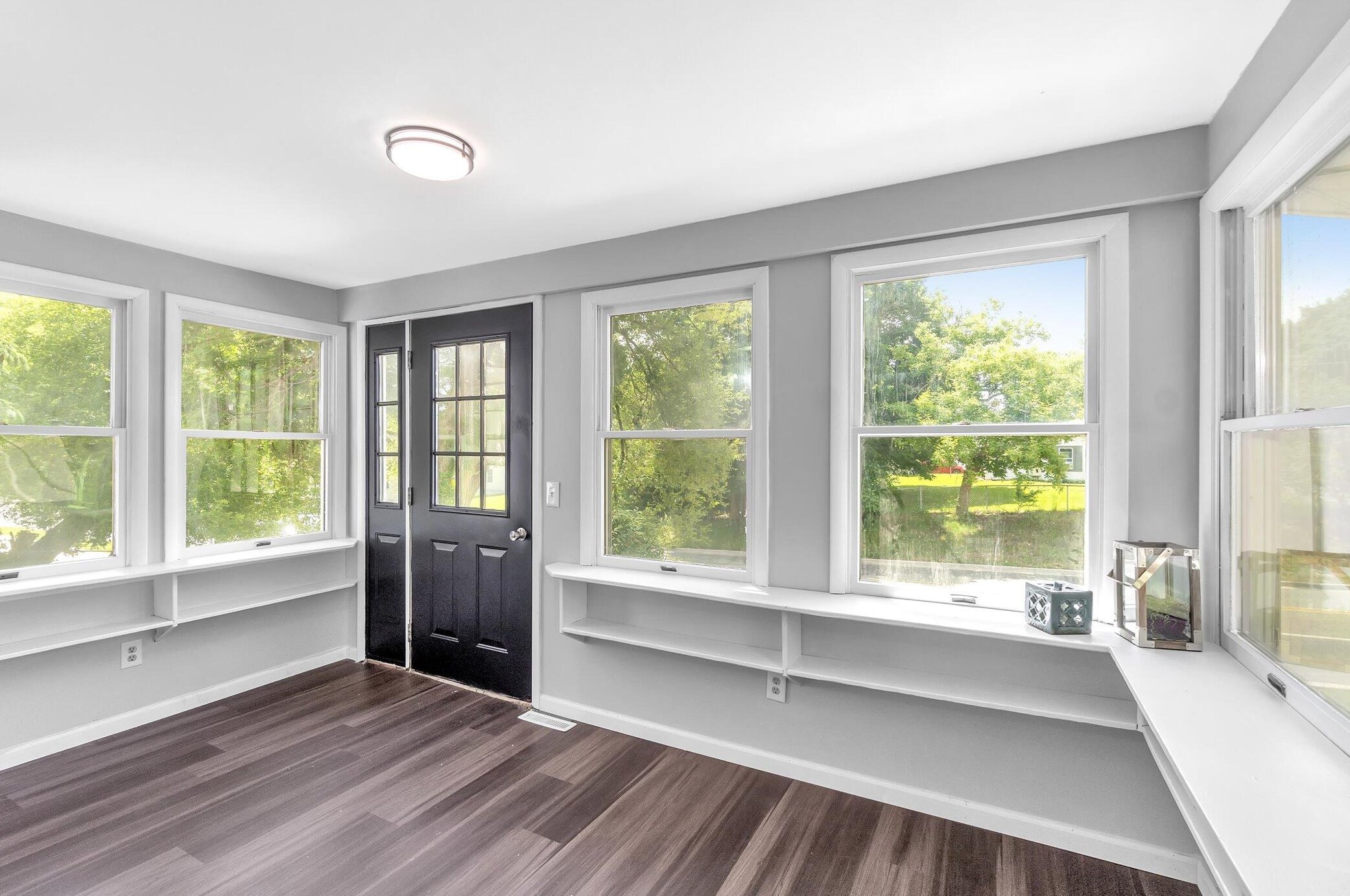 504 Mcdevitt Ave, Jackson MI  49203-5842 exterior