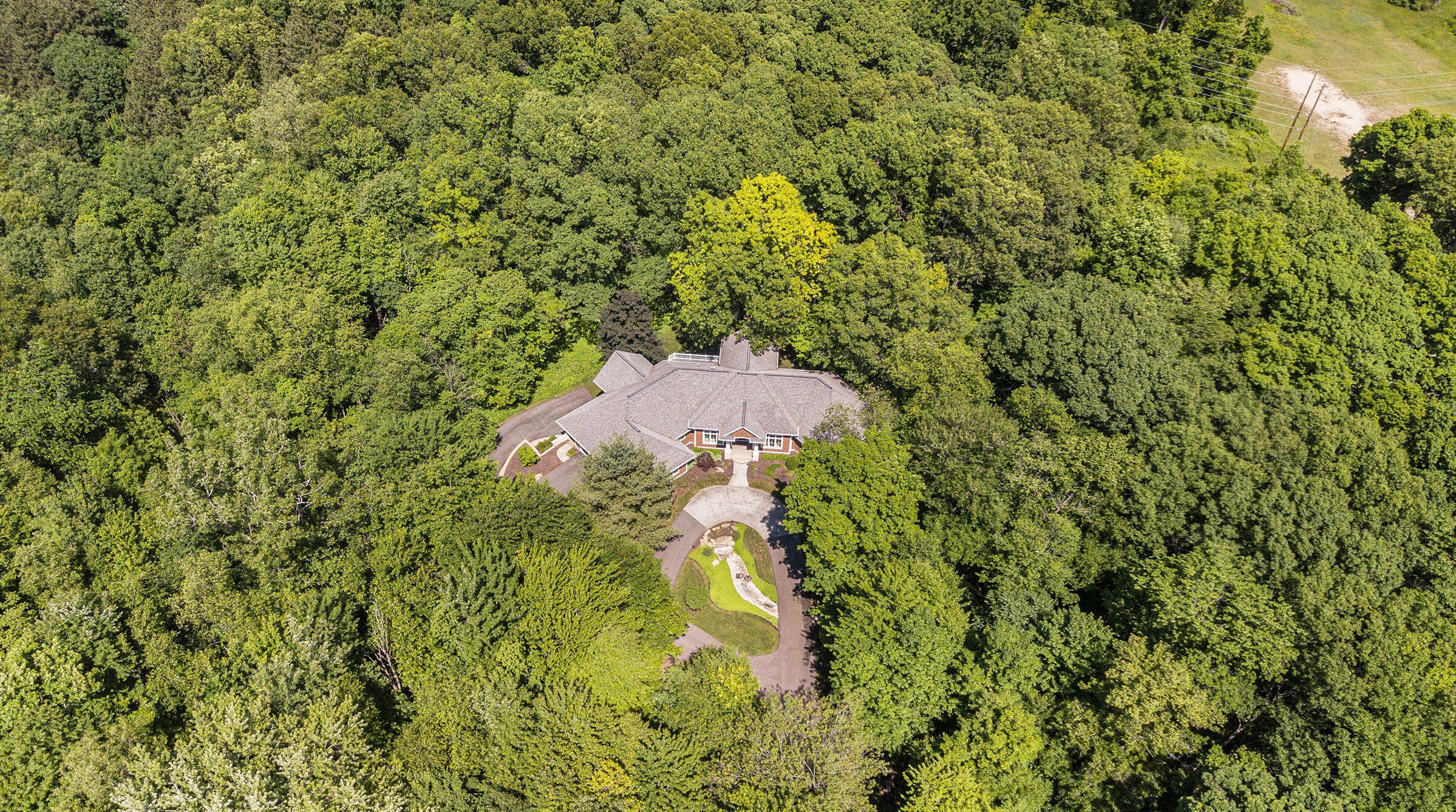 622 Steketee Rd, Ada MI 49301-8765 exterior