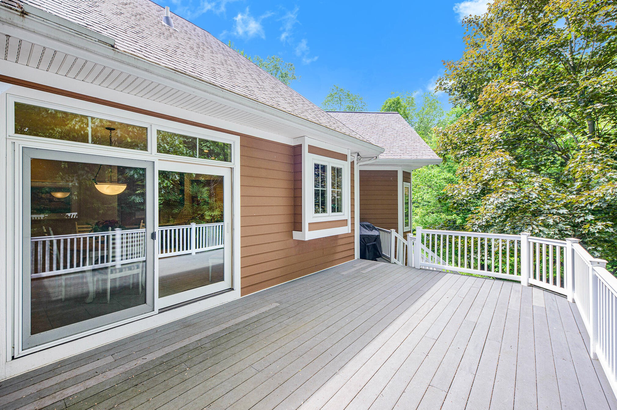 622 Steketee Rd, Ada MI 49301-8765 exterior