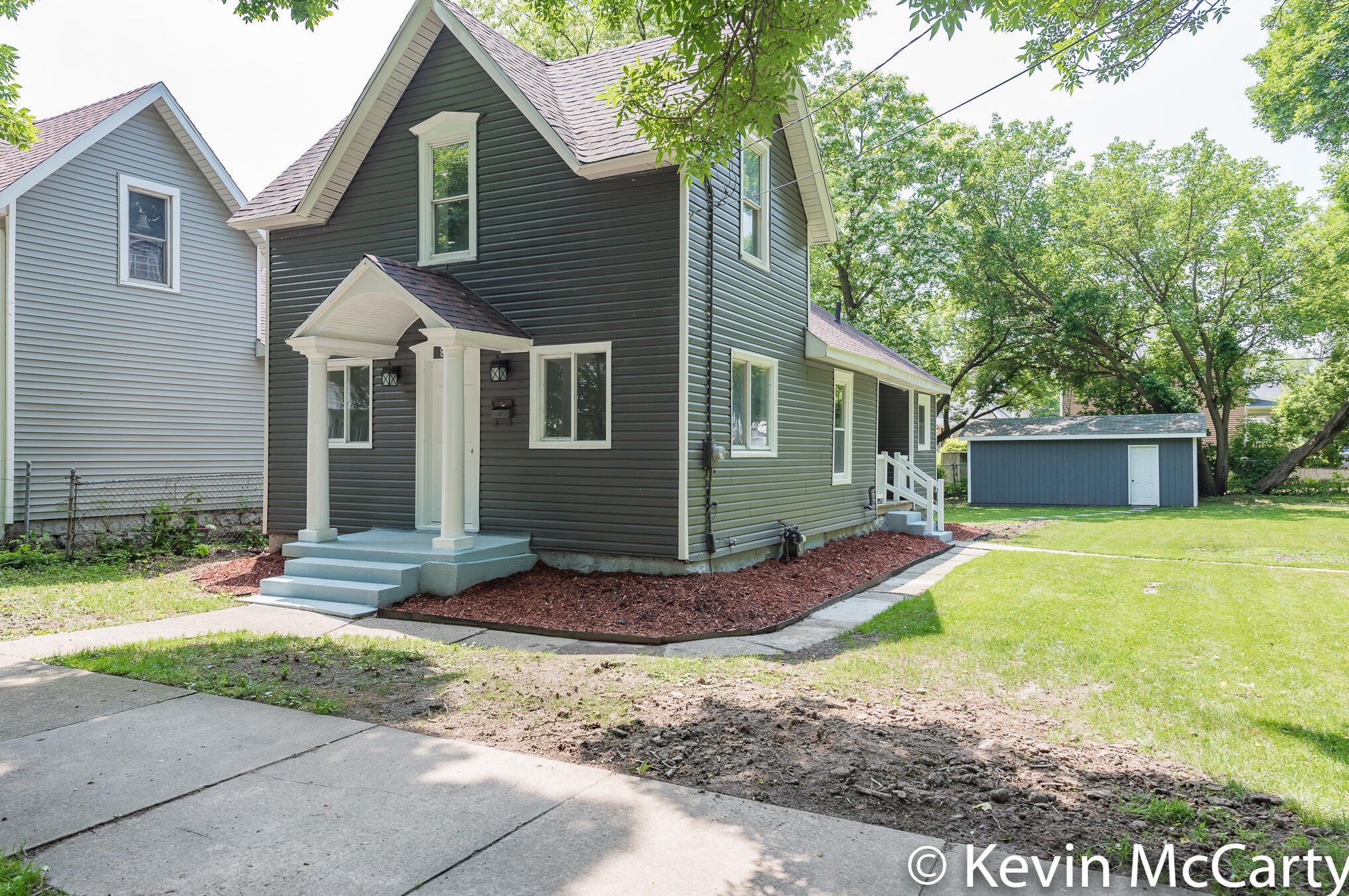 855 Mcreynolds Ave, Grand Rapids MI  49504-4438 exterior