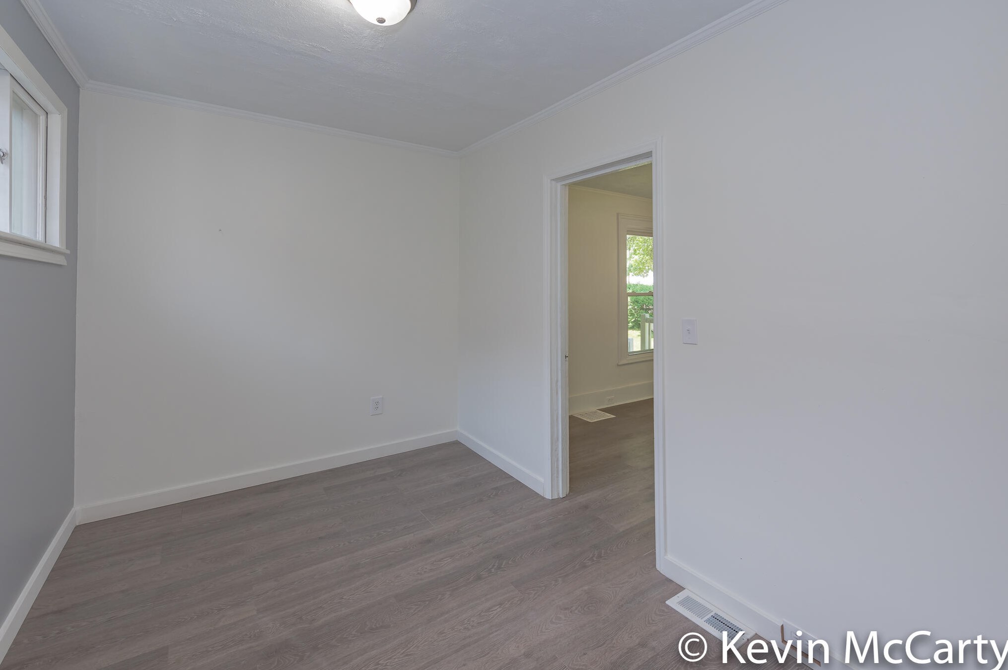 855 Mcreynolds Ave, Grand Rapids MI  49504-4438 exterior