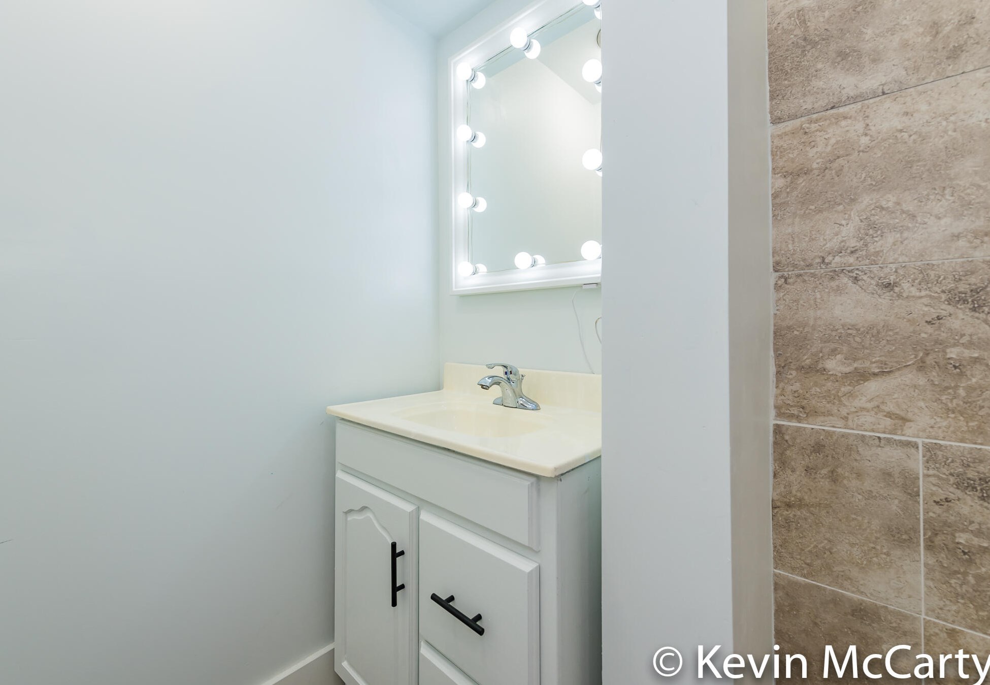 855 Mcreynolds Ave, Grand Rapids MI  49504-4438 exterior