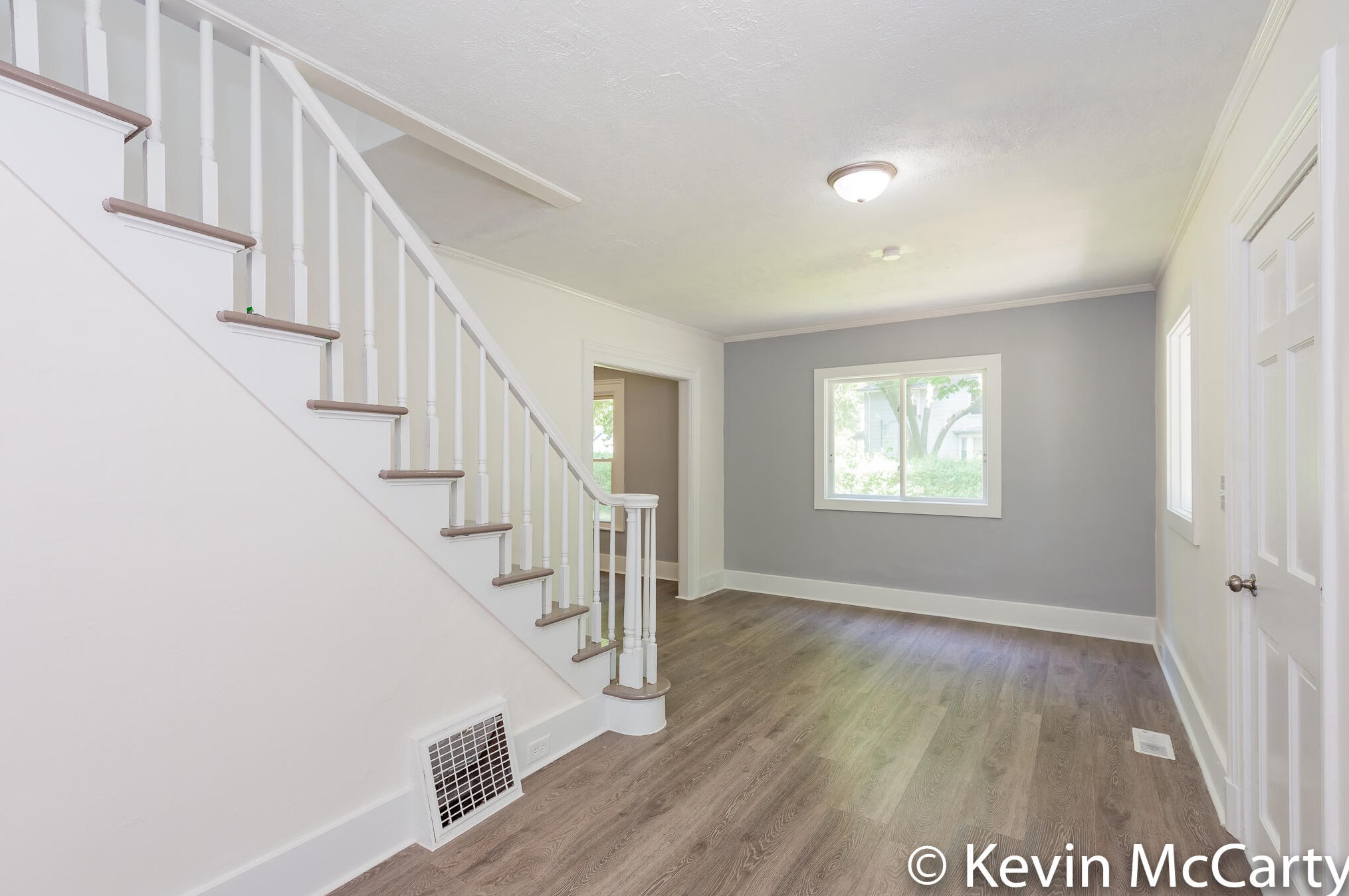 855 Mcreynolds Ave, Grand Rapids MI  49504-4438 exterior