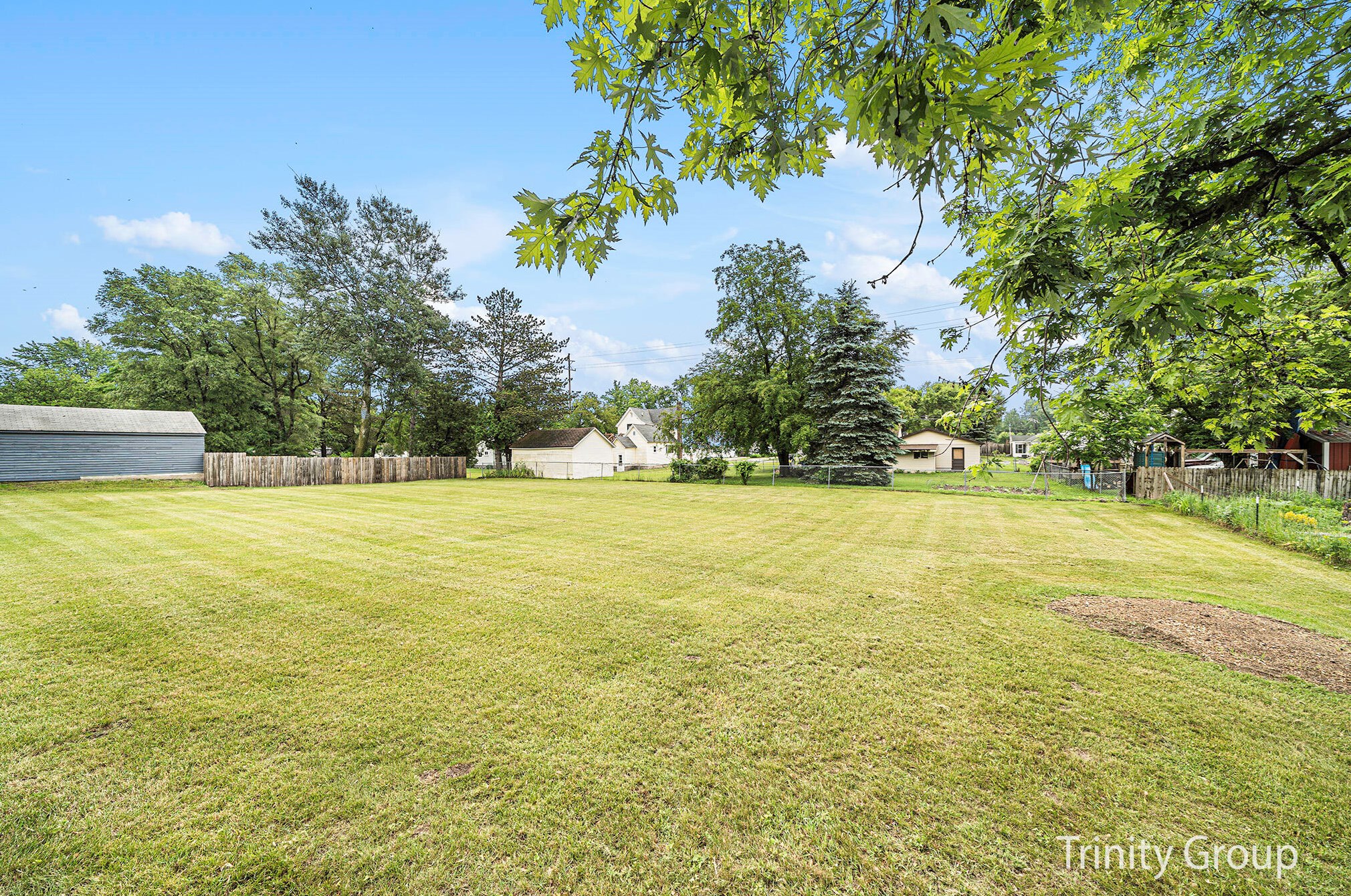 336 Clay St, Sparta MI 49345-1490 exterior