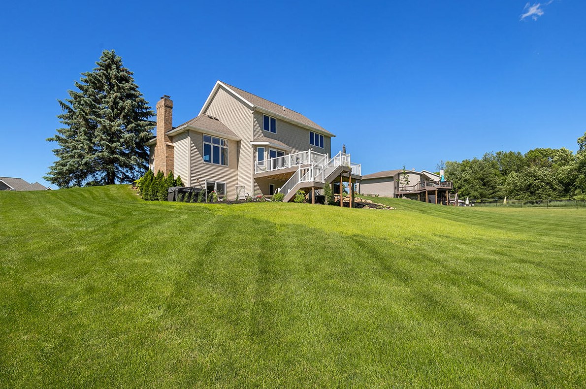 5814 Cannon Hills Dr, Ada MI 49301-8835 exterior