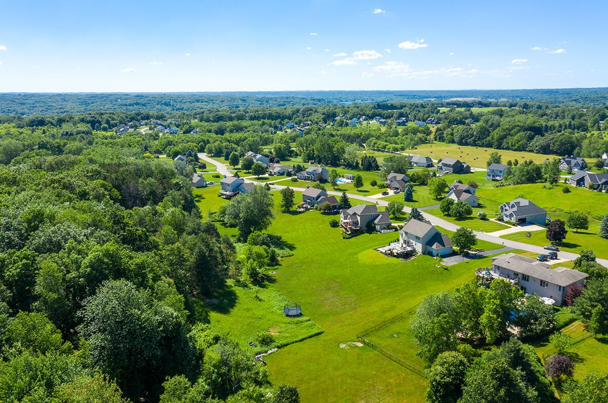 5814 Cannon Hills Dr, Ada MI 49301-8835 exterior