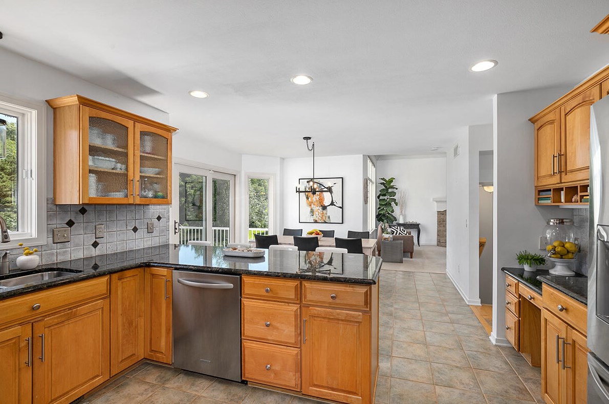 5814 Cannon Hills Dr, Ada MI 49301-8835 exterior