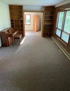 6286 Grand Riv Dr, Ada MI 49301-9503 exterior