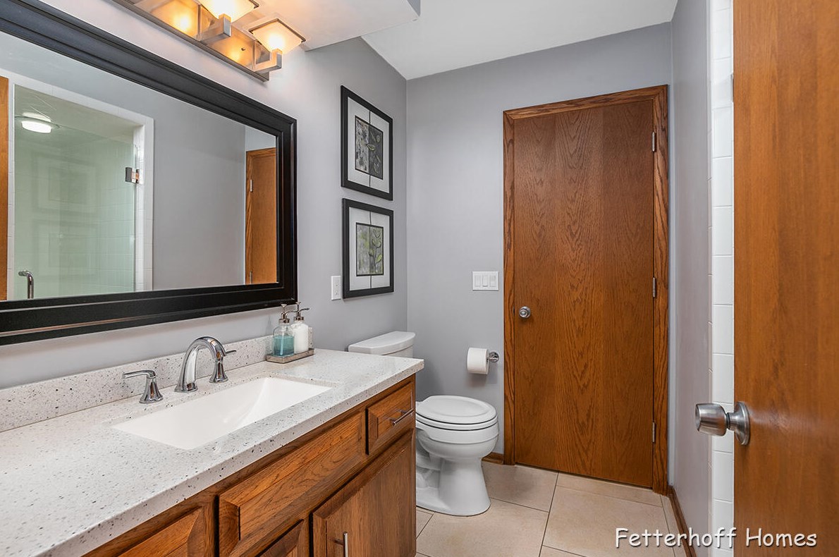 7658 Candlewood Dr, Ada MI 49301-9348 exterior