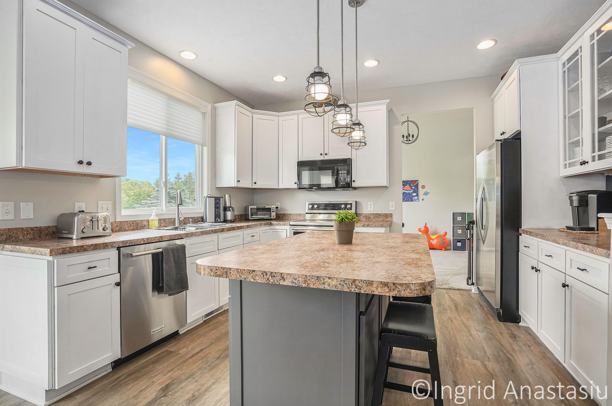 5529 Clemwood Ct, Ada MI 49301-7751 exterior