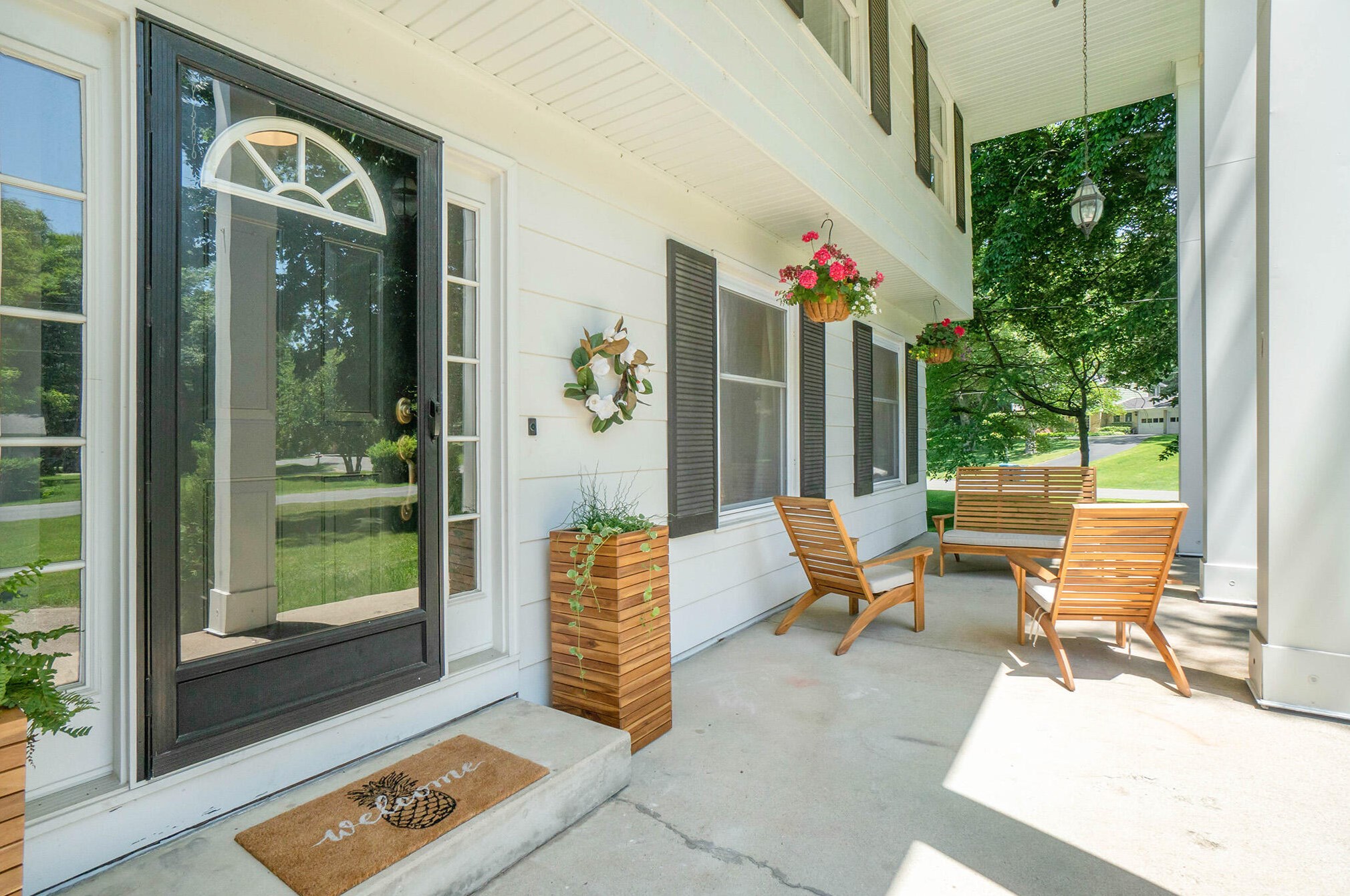 18547 Pawnee Dr, Spring Lake MI  49456-9416 exterior