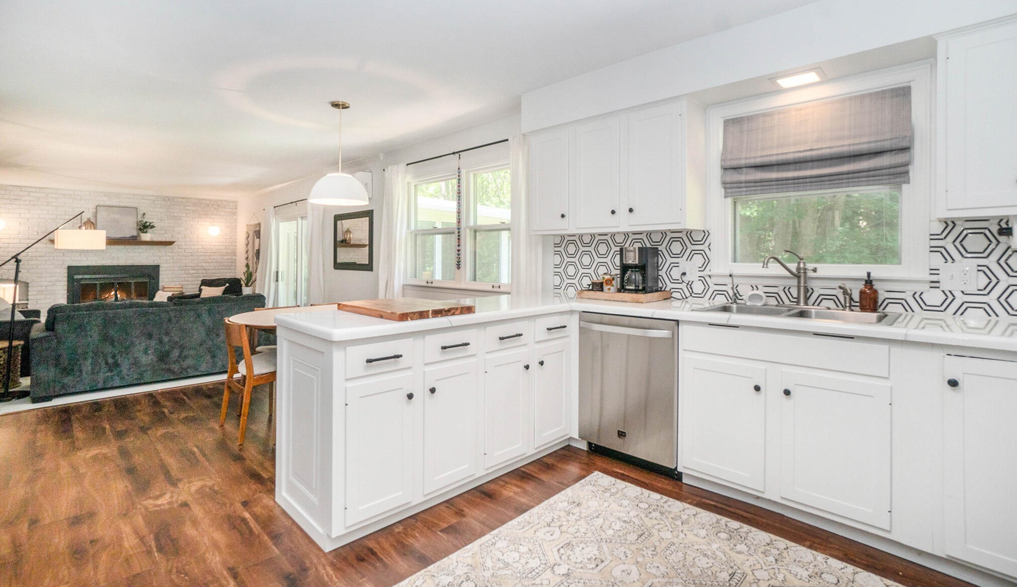 18547 Pawnee Dr, Spring Lake MI  49456-9416 exterior