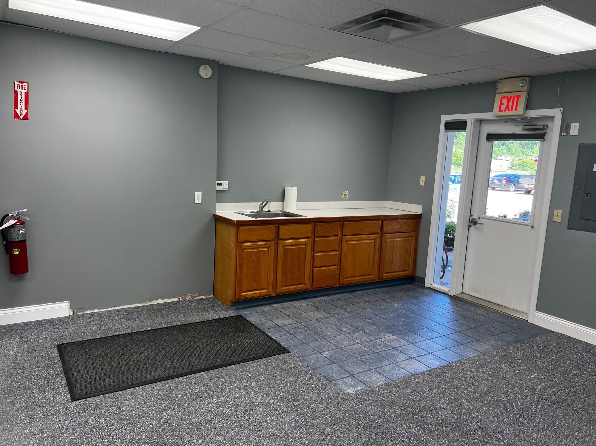 8100-B Fulton St, Ada MI  49301-9100 exterior