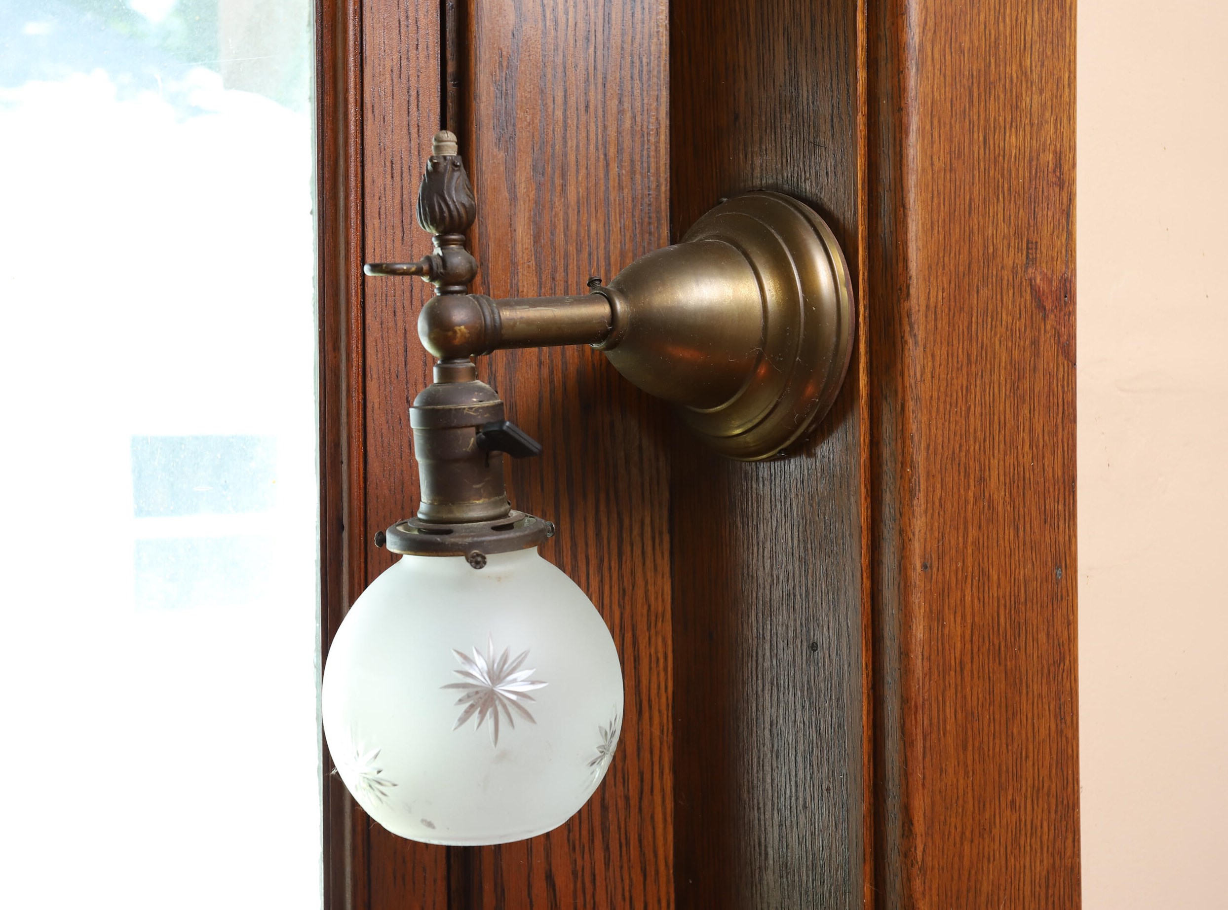 1254 College Ave, Grand Rapids MI 49505-5175 exterior