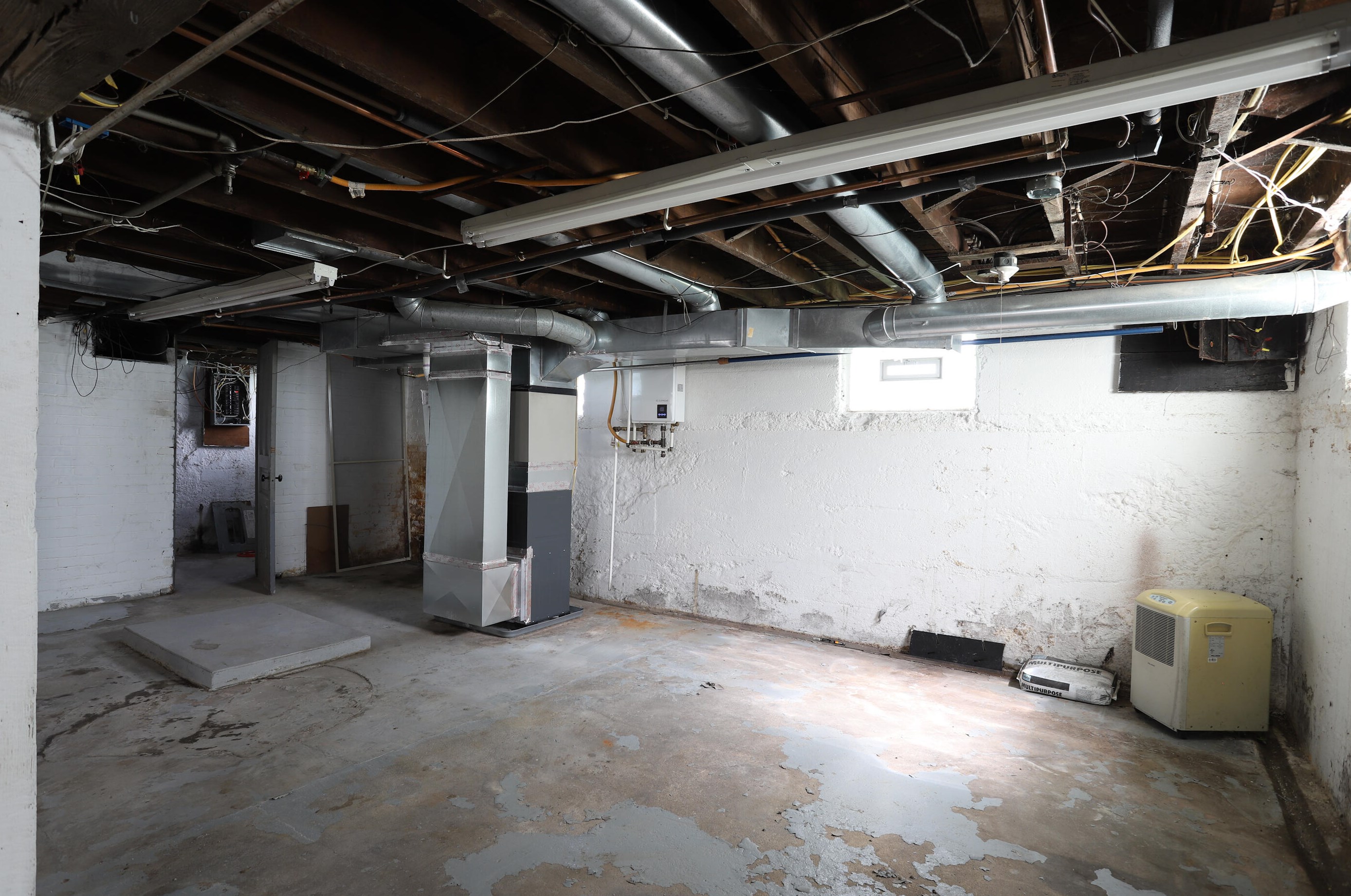 1254 College Ave, Grand Rapids MI 49505-5175 exterior