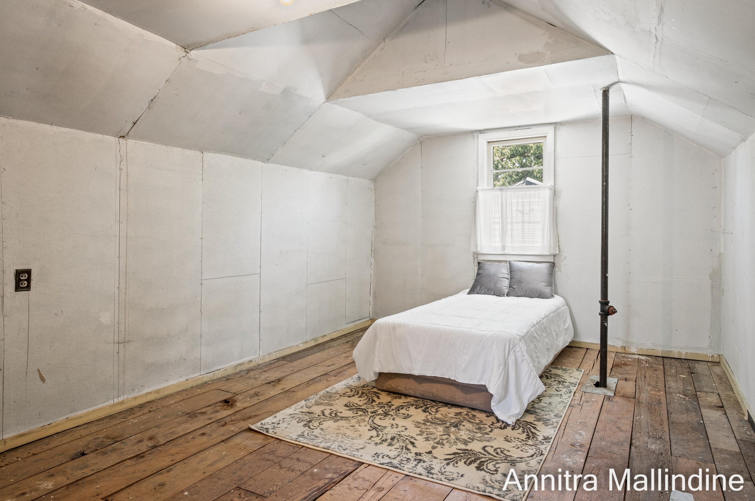 726 Mile Rd, Grand Rapids MI 49525-2644 exterior