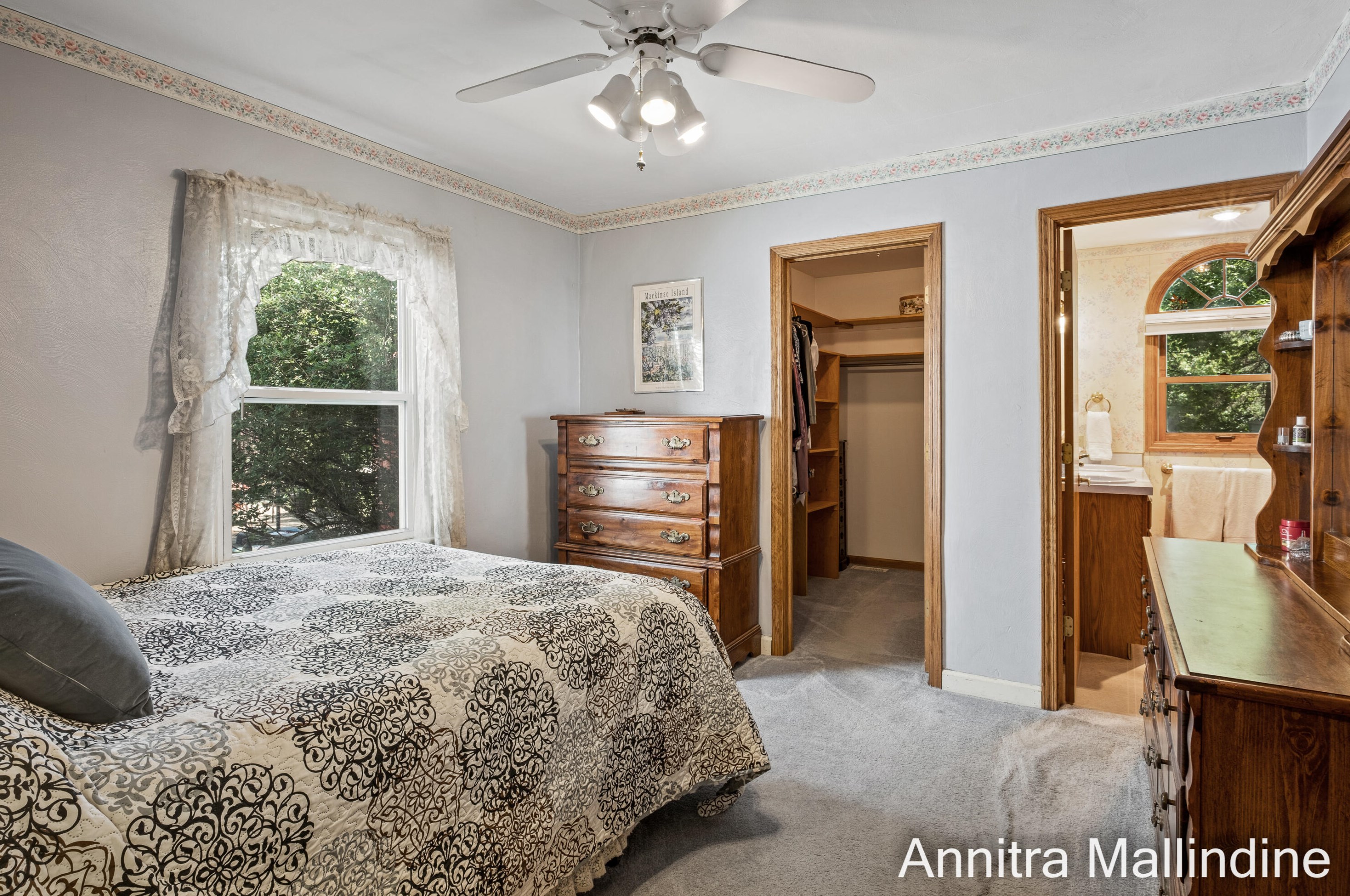 726 Mile Rd, Grand Rapids MI 49525-2644 exterior