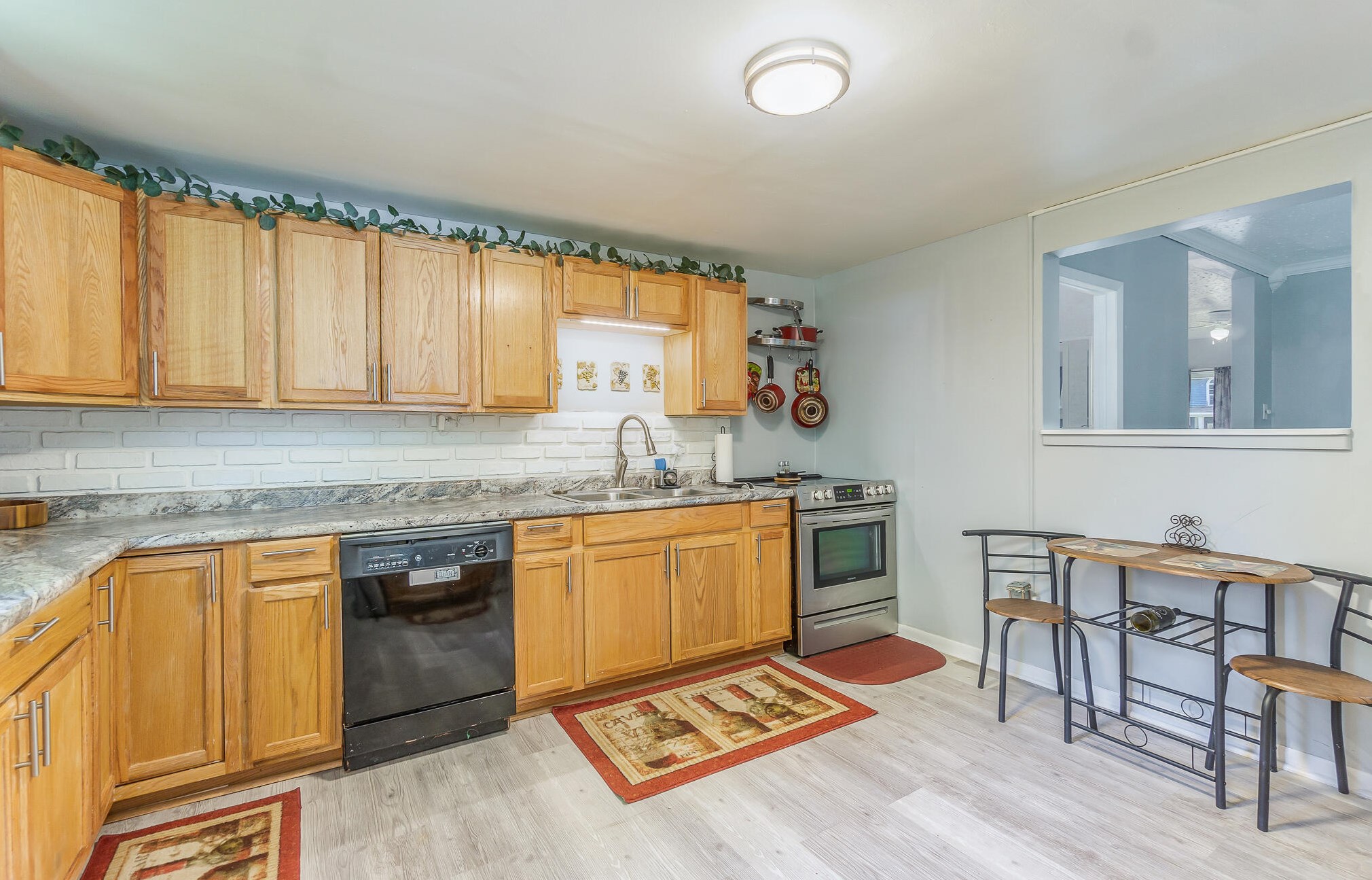 314 Elm St, Paw Paw MI  49079-1313 exterior