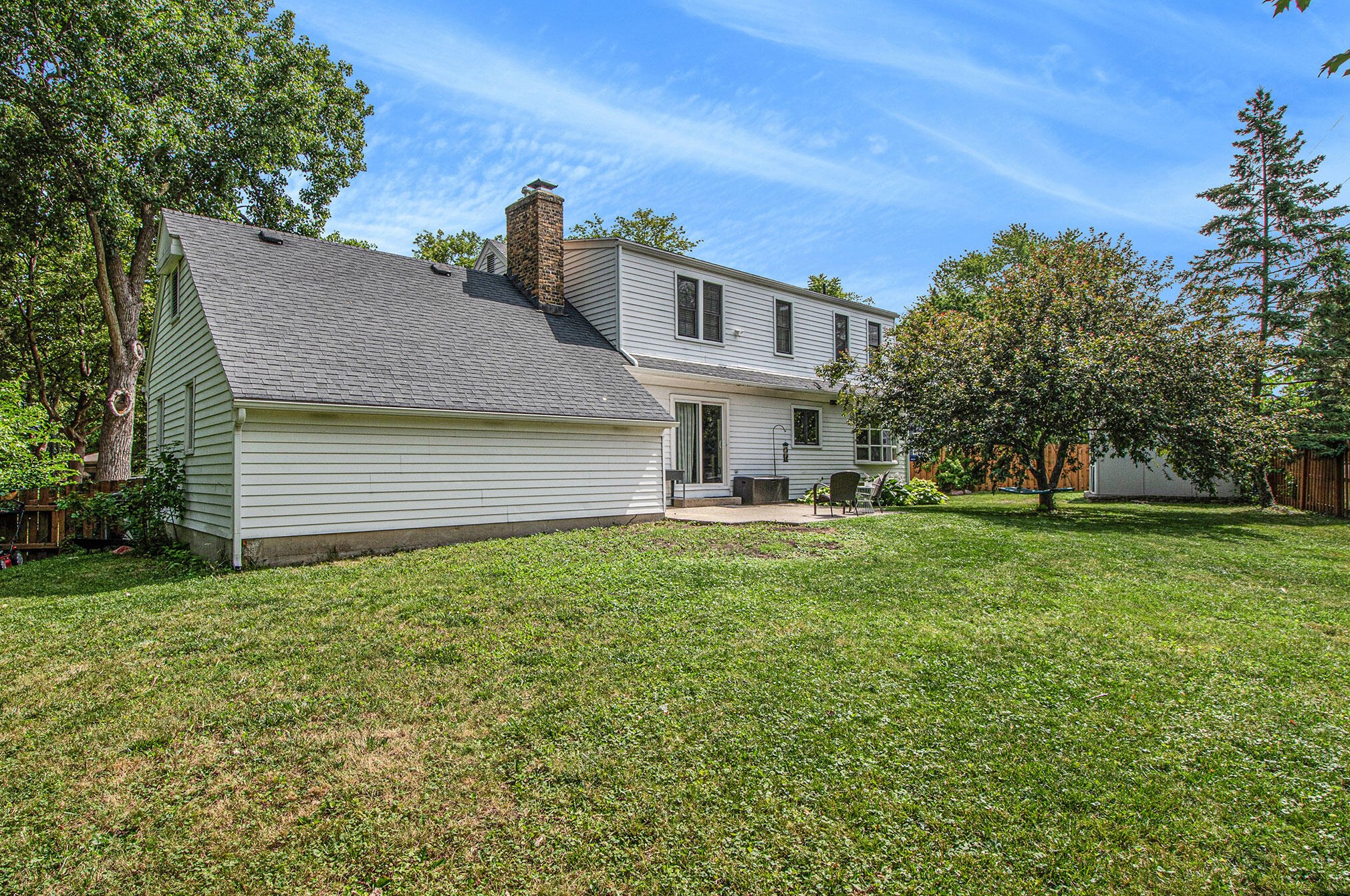 1747 Danby Ln, Grand Rapids MI  49506-4823 exterior