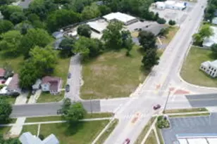 503 S Janesville St, Whitewater, WI 53190 - Photo 1