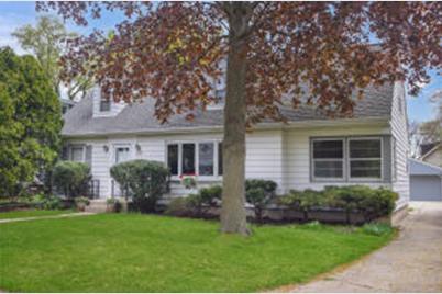5148 N Elkhart Ave, Whitefish Bay, WI 53217 - Photo 1