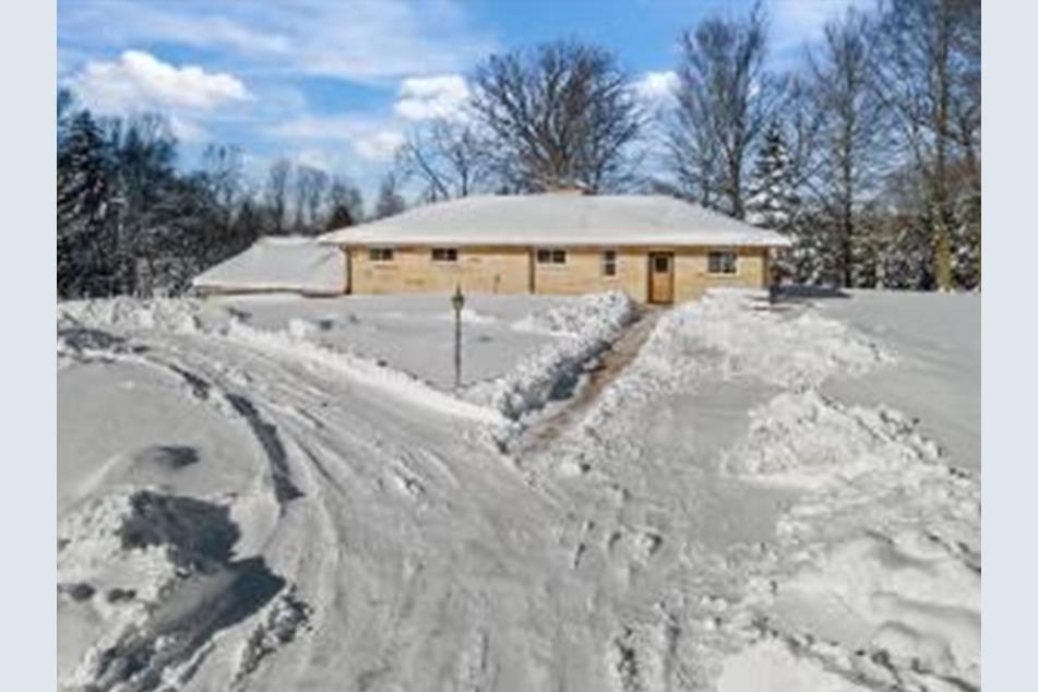 798 Riverview Dr, Trenton, WI 53095 MLS 1862182 Coldwell Banker