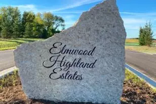 811 Tyler Wy, Richfield, WI 53017 - Photo 1
