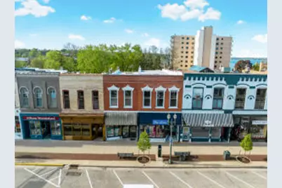 734 W Main St, Lake Geneva, WI 53147 - Photo 1