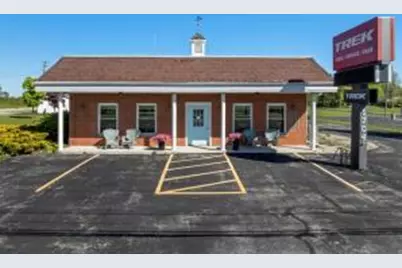 1704  Memorial Dr, Manitowoc, WI 54220 - Photo 1