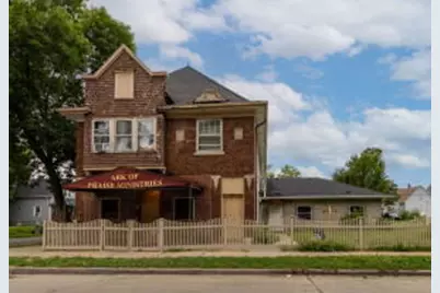 3201 N 28th St #3203, Milwaukee, WI 53216 - Photo 1